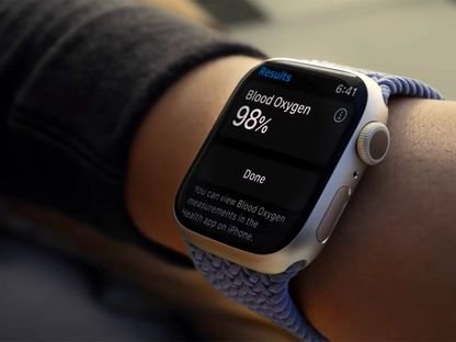 ميزة قياس نسبة الأكسجين في الدم على ساعات "أبل ووتش" - Apple